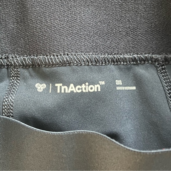 TnAction
TnaMOVE™ Tennis Pro Micro Skirt - Total Eclipse - Picture 13 of 15